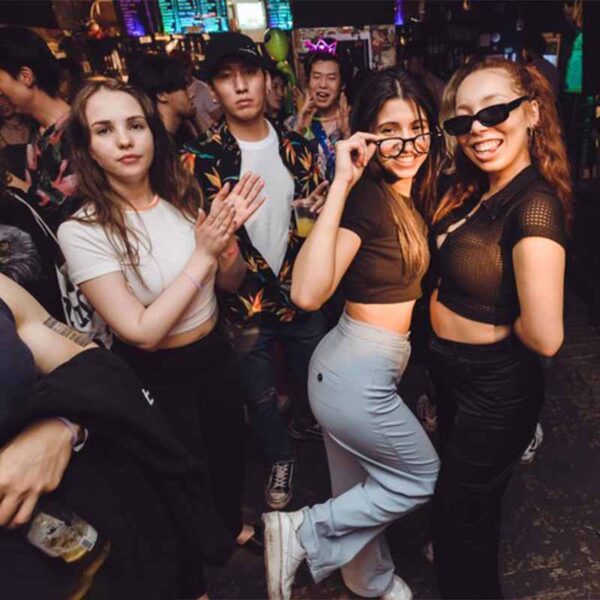 2 Pub crawl event bangkok